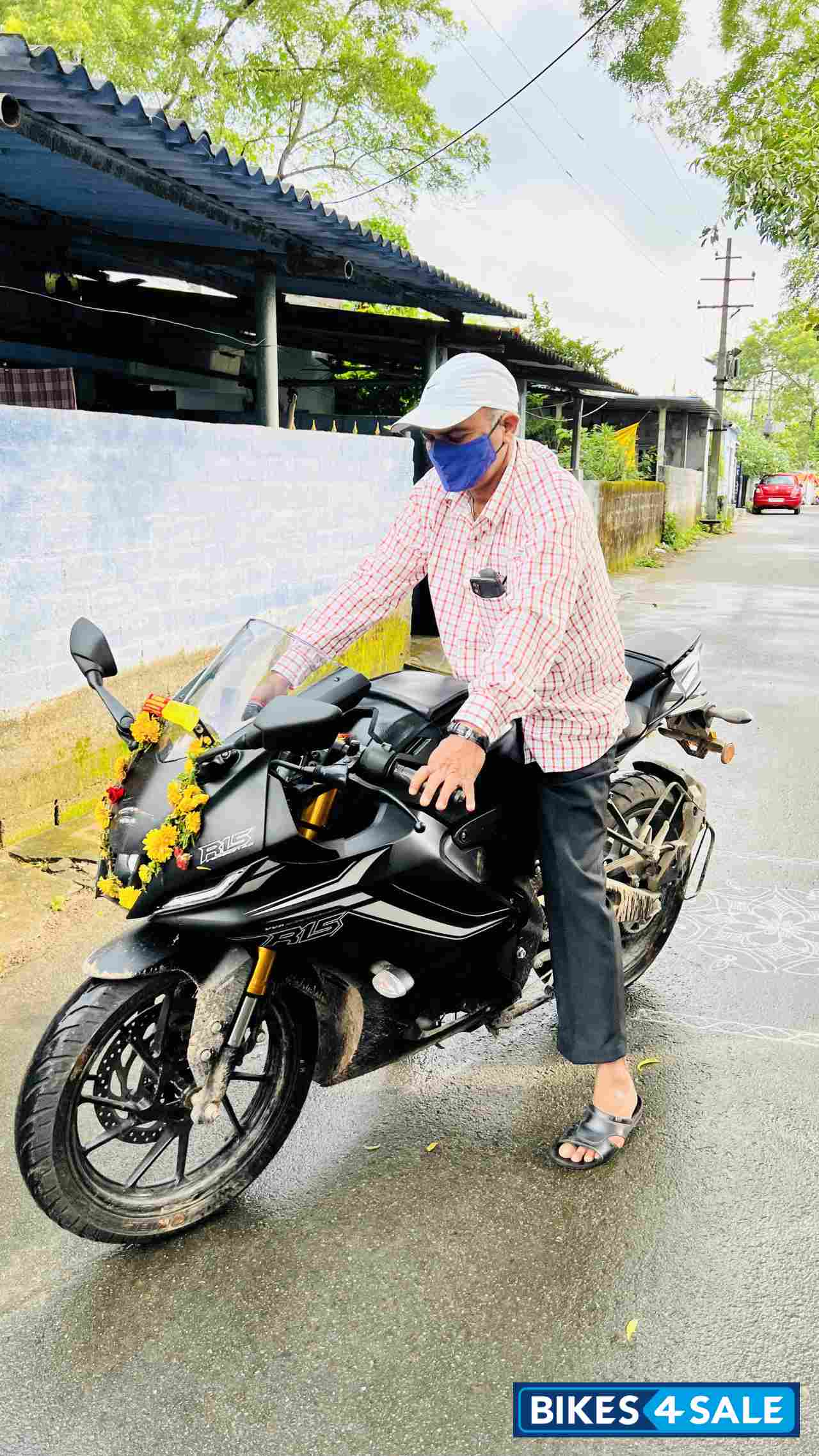 Dark Knight ( Black ) Yamaha R15 V4 Dark Knight ( Black ) Yamaha R15 V4