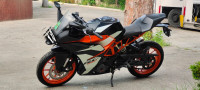 Black & Orange KTM RC 390