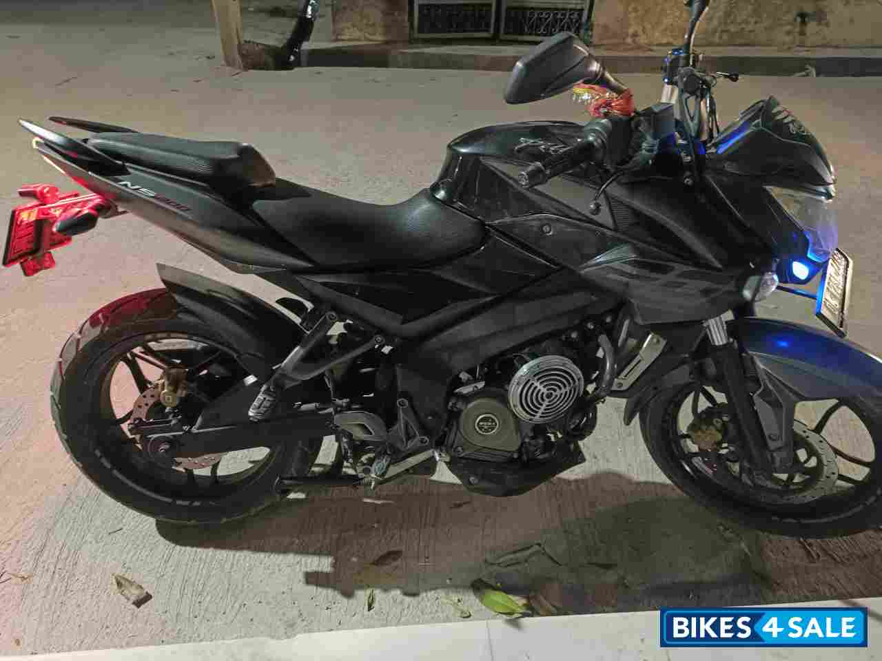 Bajaj Pulsar 200 NS
