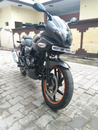 Bajaj Pulsar 180F Neon