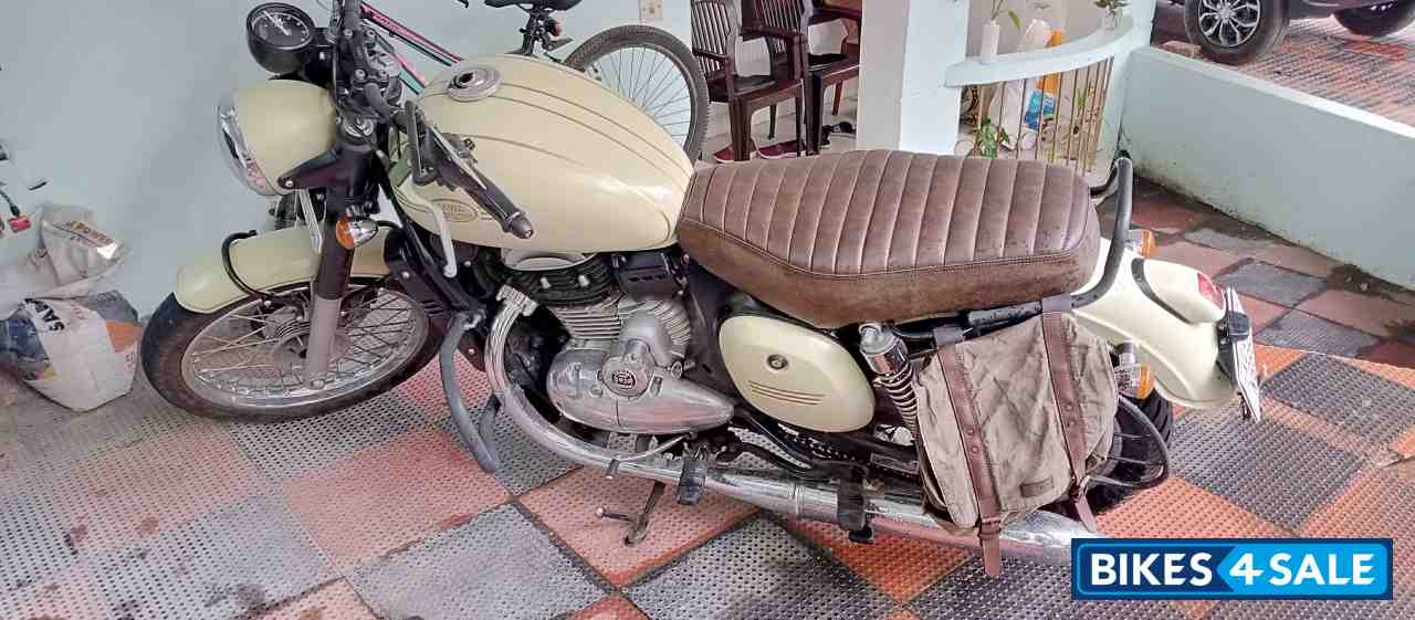 Jawa 42 Dual Channel ABS Orion Red