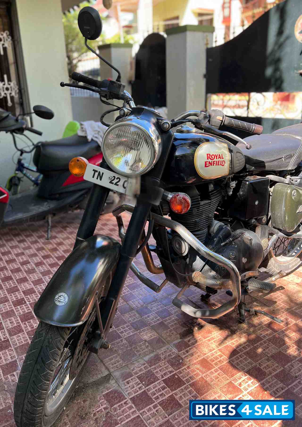 Black Royal Enfield Classic 350
