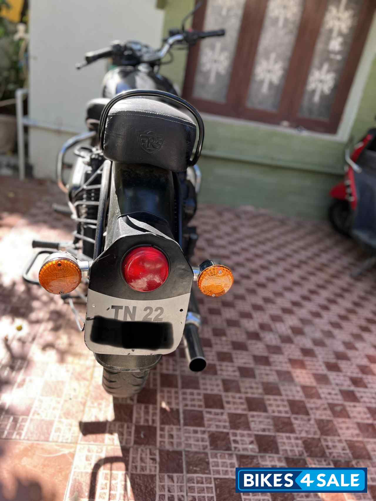 Black Royal Enfield Classic 350 Black Royal Enfield Classic 350