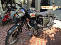 Black Royal Enfield Classic 350
