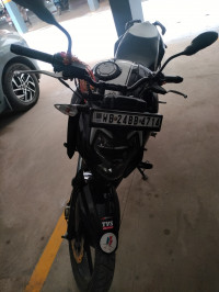 Black White TVS Apache RTR 160 4V BS6