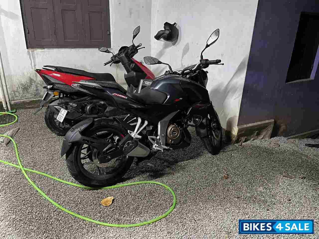 Bajaj Pulsar N250