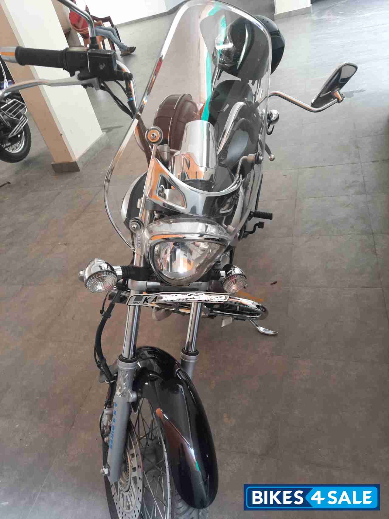 Bajaj Avenger