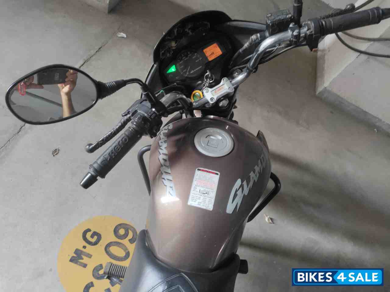 Chocolate Hero Glamour FI Cast DSS