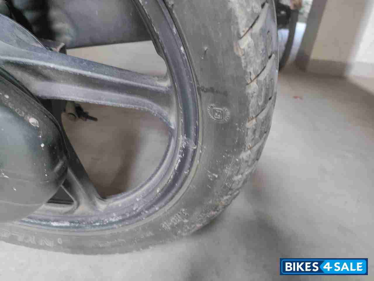 Chocolate Hero Glamour FI Cast DSS