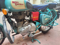 Royal Enfield Classic 500