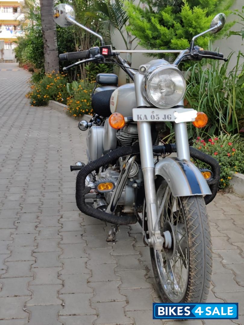 Silver Royal Enfield Classic 350