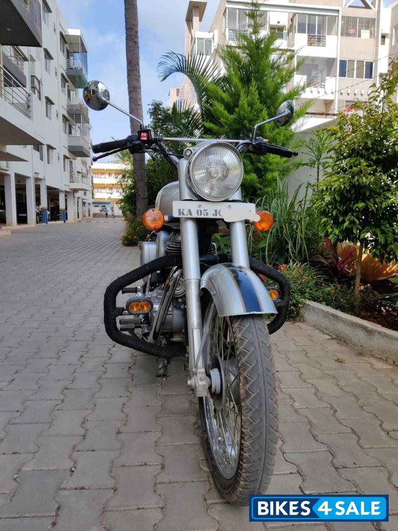 Silver Royal Enfield Classic 350