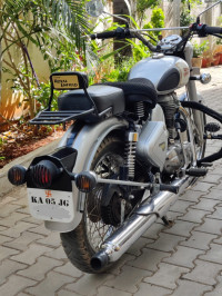 Silver Royal Enfield Classic 350