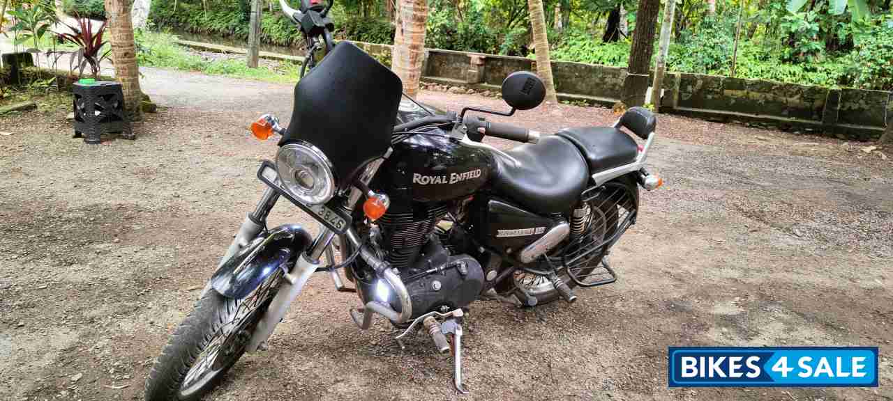 Black Royal Enfield Thunderbird TwinSpark 350