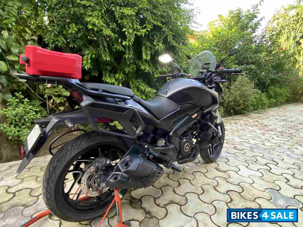 Black Bajaj 2021 Dominar 400