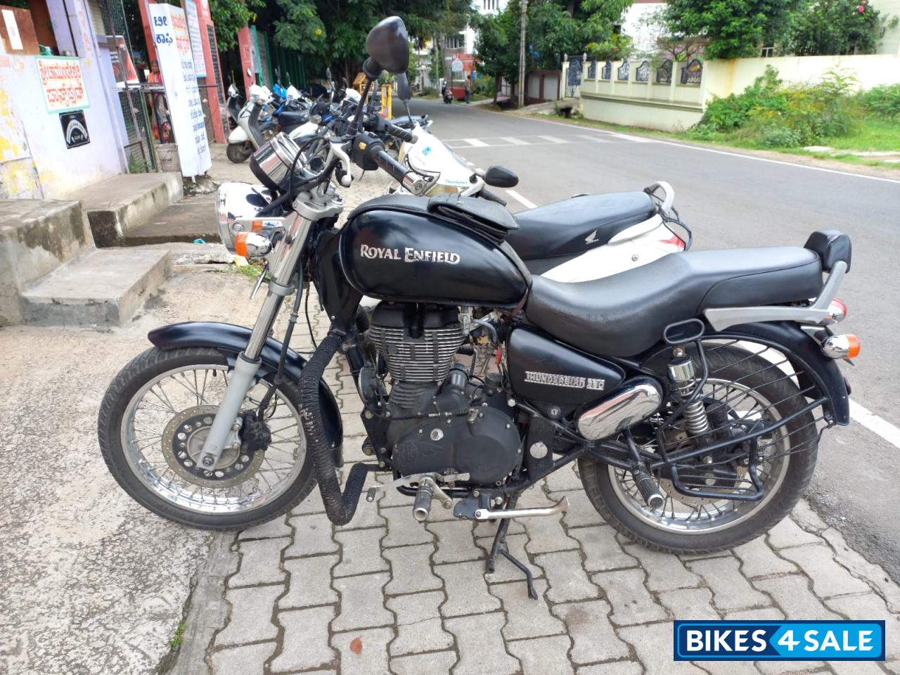 Matt Black Royal Enfield Thunderbird 350