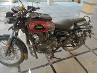Red Benelli Imperiale 400 BS6