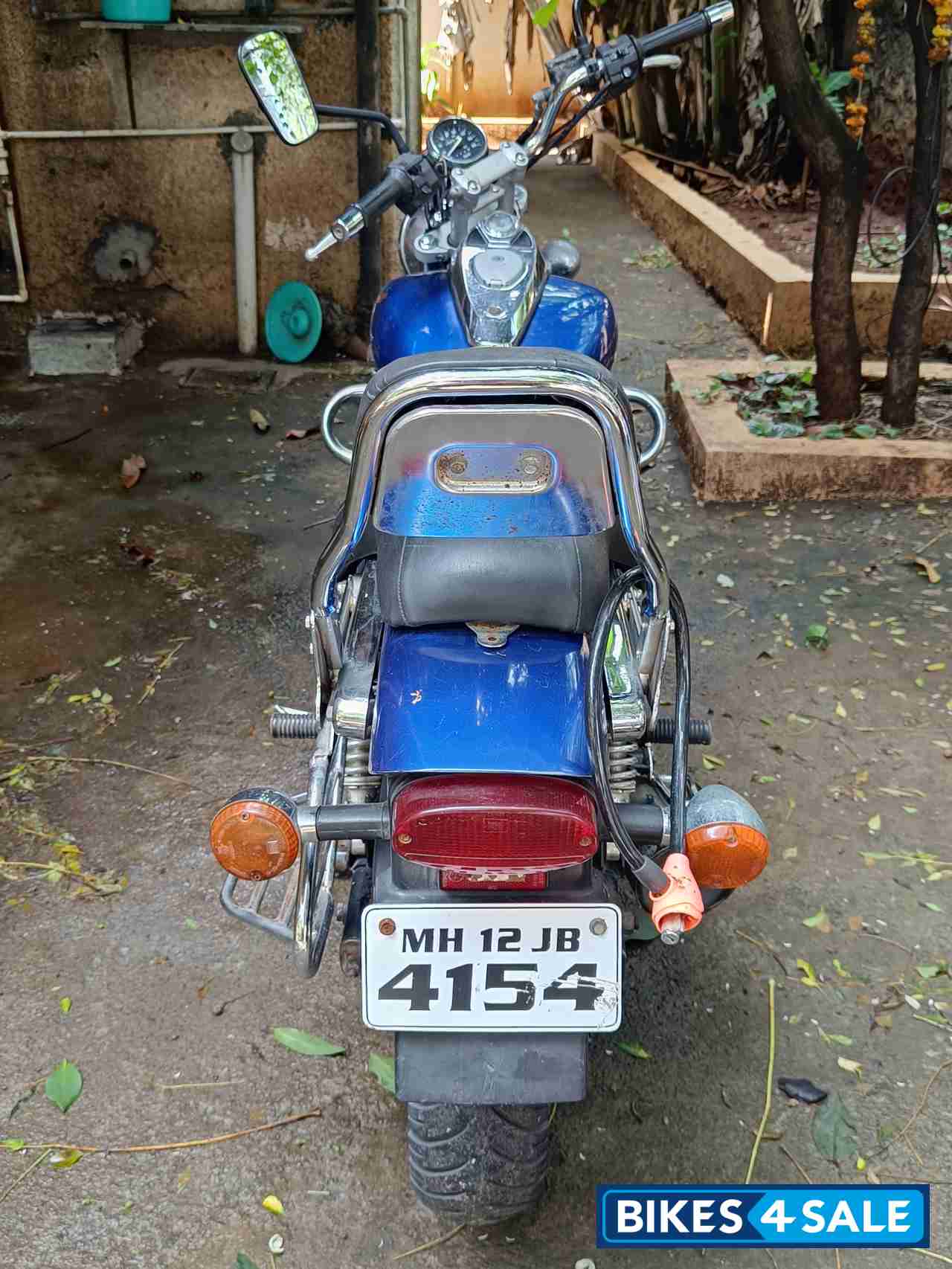 Bajaj Avenger 220 DTS-i