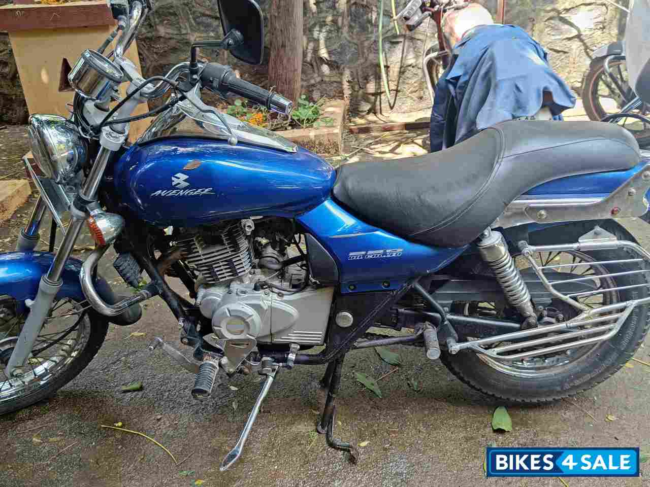 Bajaj Avenger 220 DTS-i
