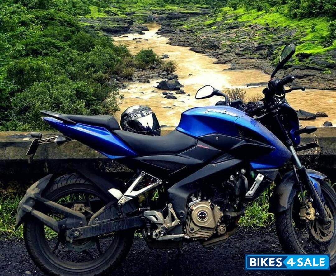Bajaj Pulsar 200 NS