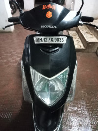 Black Honda Dio