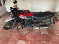 Yezdi Scrambler Dual Tone