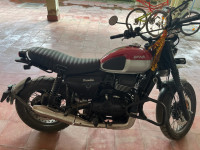Yezdi Scrambler Dual Tone