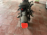 Yezdi Scrambler Dual Tone