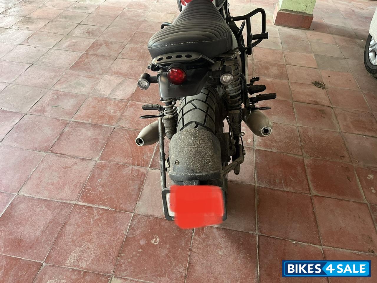 Yezdi Scrambler Dual Tone Yezdi Scrambler Dual Tone