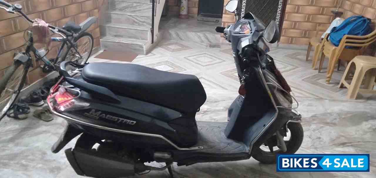 Bottle Green Hero Maestro Edge 110 BS6