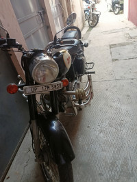 Black Royal Enfield Classic 350
