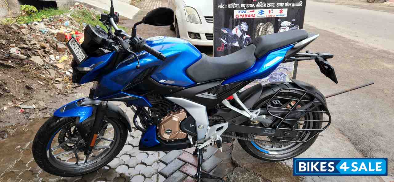 Bajaj Pulsar N250