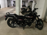 Bajaj Avenger Street 220
