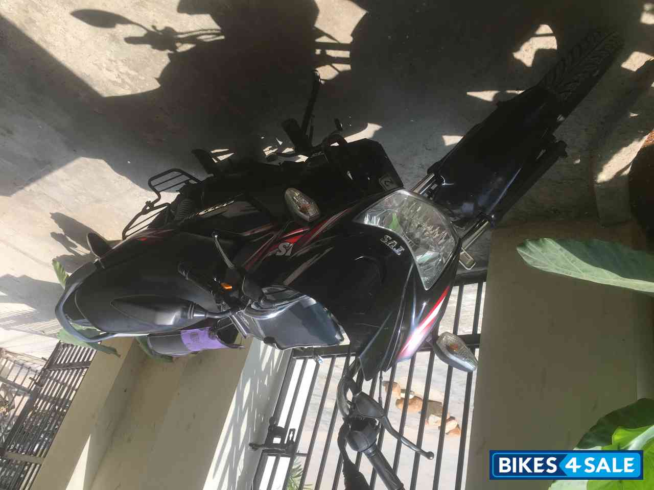 Black TVS Star City Plus