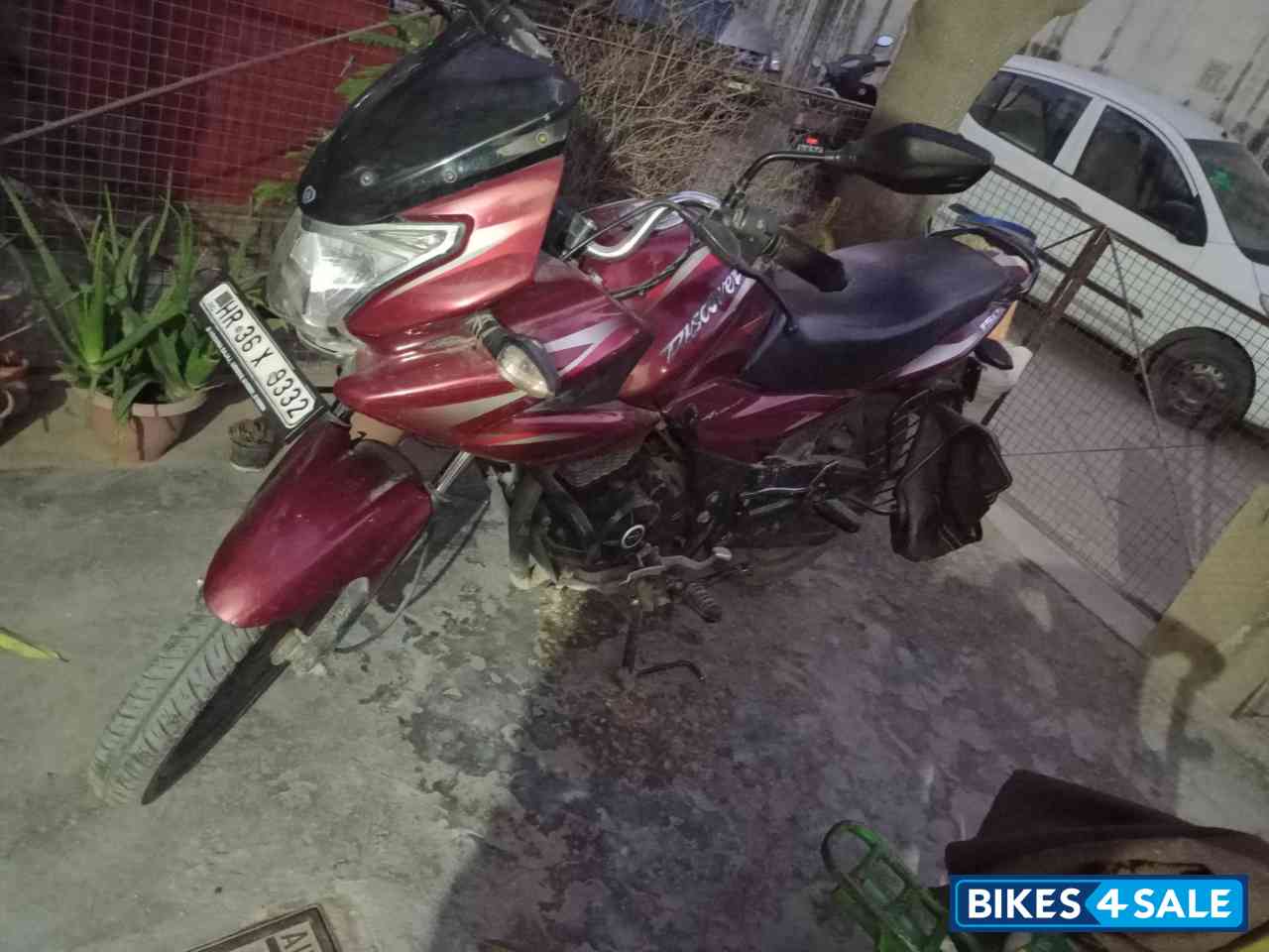 Bajaj Discover 150 F