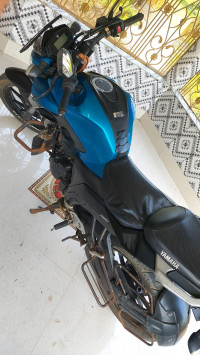 Blue Yamaha FZ25