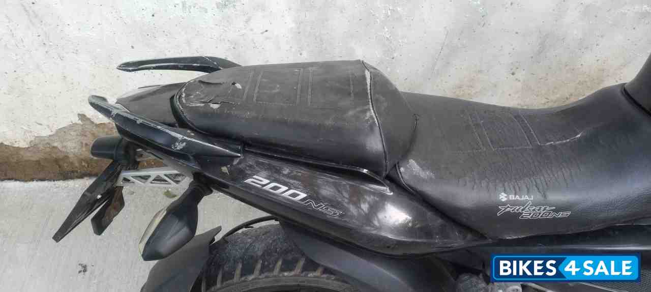 Bajaj Pulsar 200 NS