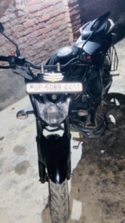 Black Yamaha FZ-S FI V2