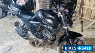 Black Yamaha FZ-S FI V2