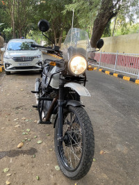 Snow White Royal Enfield Himalayan Himalayan BS IV