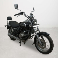 Bajaj Avenger Street 220