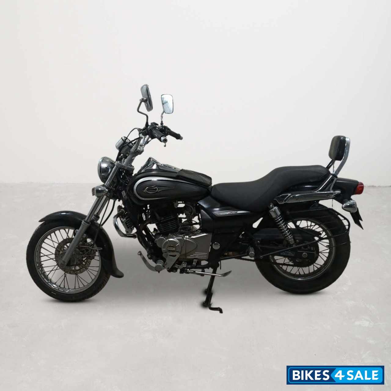 Bajaj Avenger Street 220