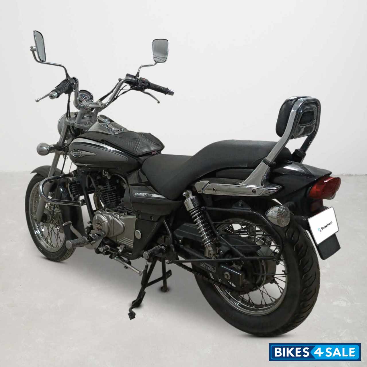 Bajaj Avenger Street 220