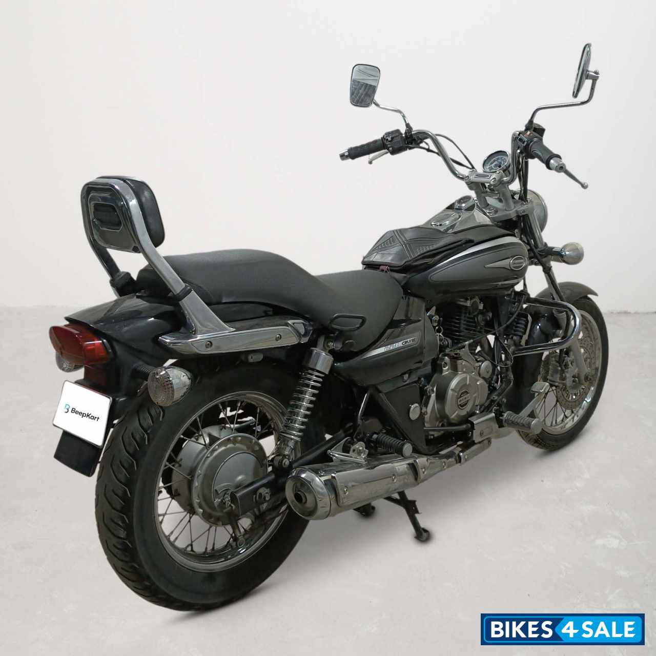 Bajaj Avenger Street 220