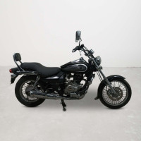 Bajaj Avenger Street 220
