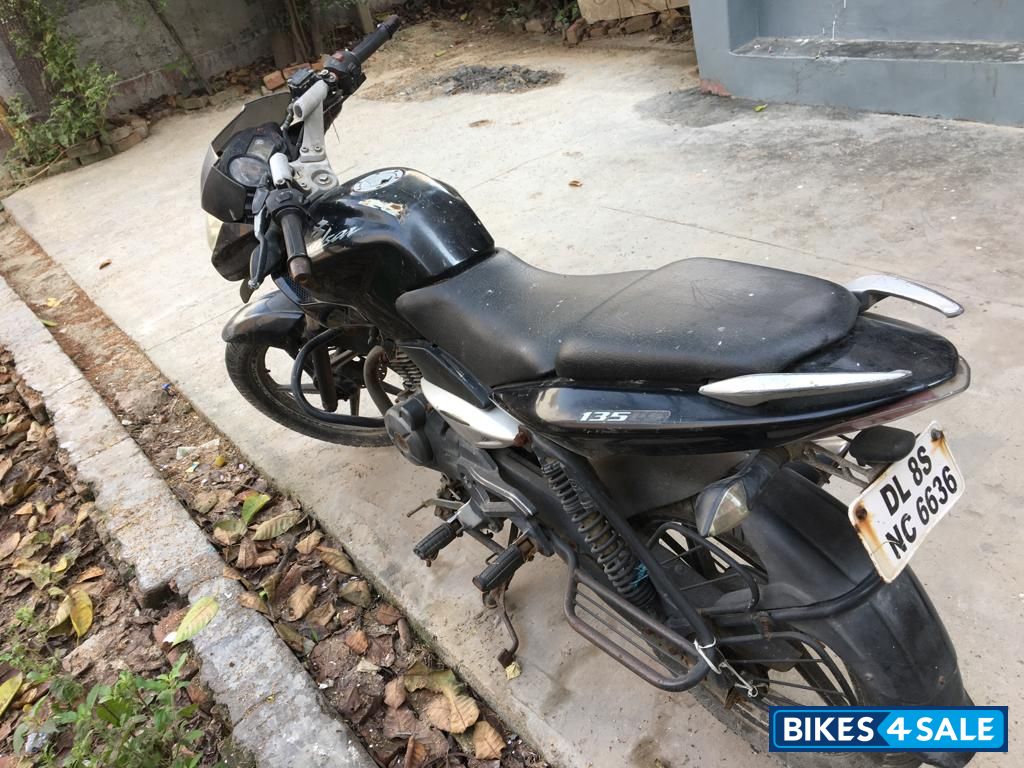 Black Bajaj Pulsar 135LS