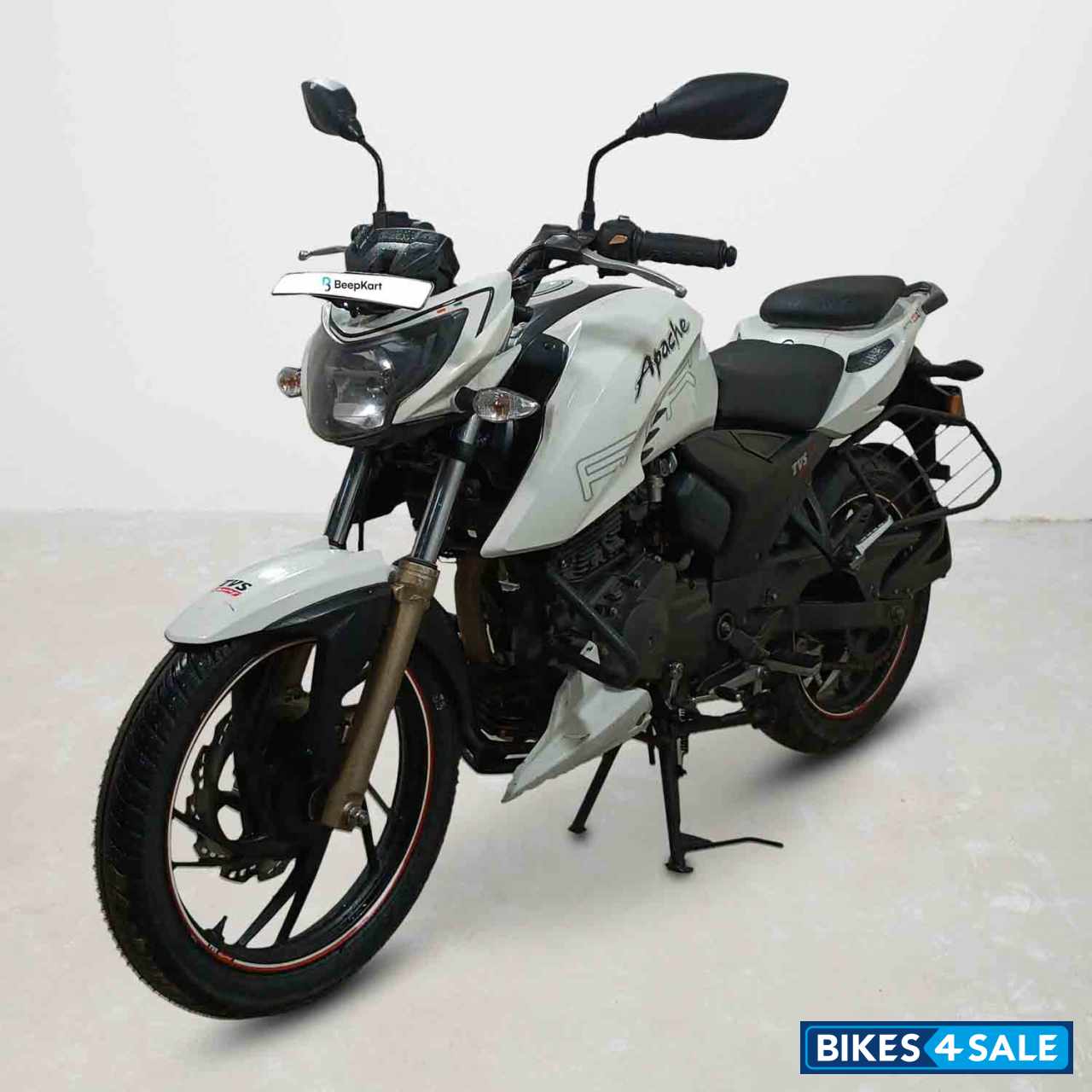TVS Apache RTR 200 4V