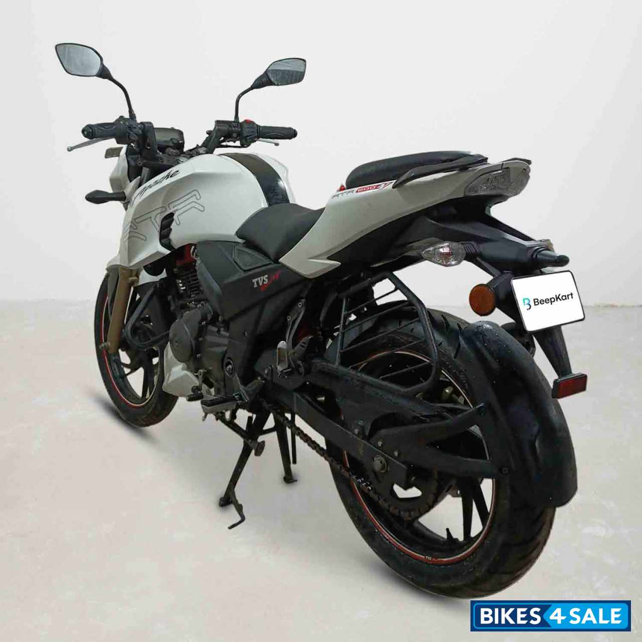 TVS Apache RTR 200 4V