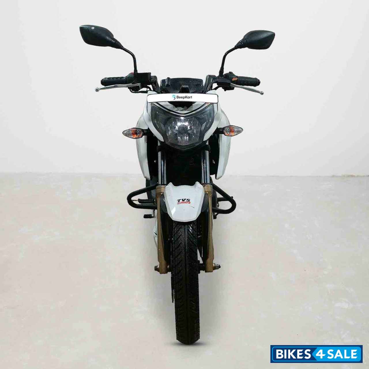 TVS Apache RTR 200 4V