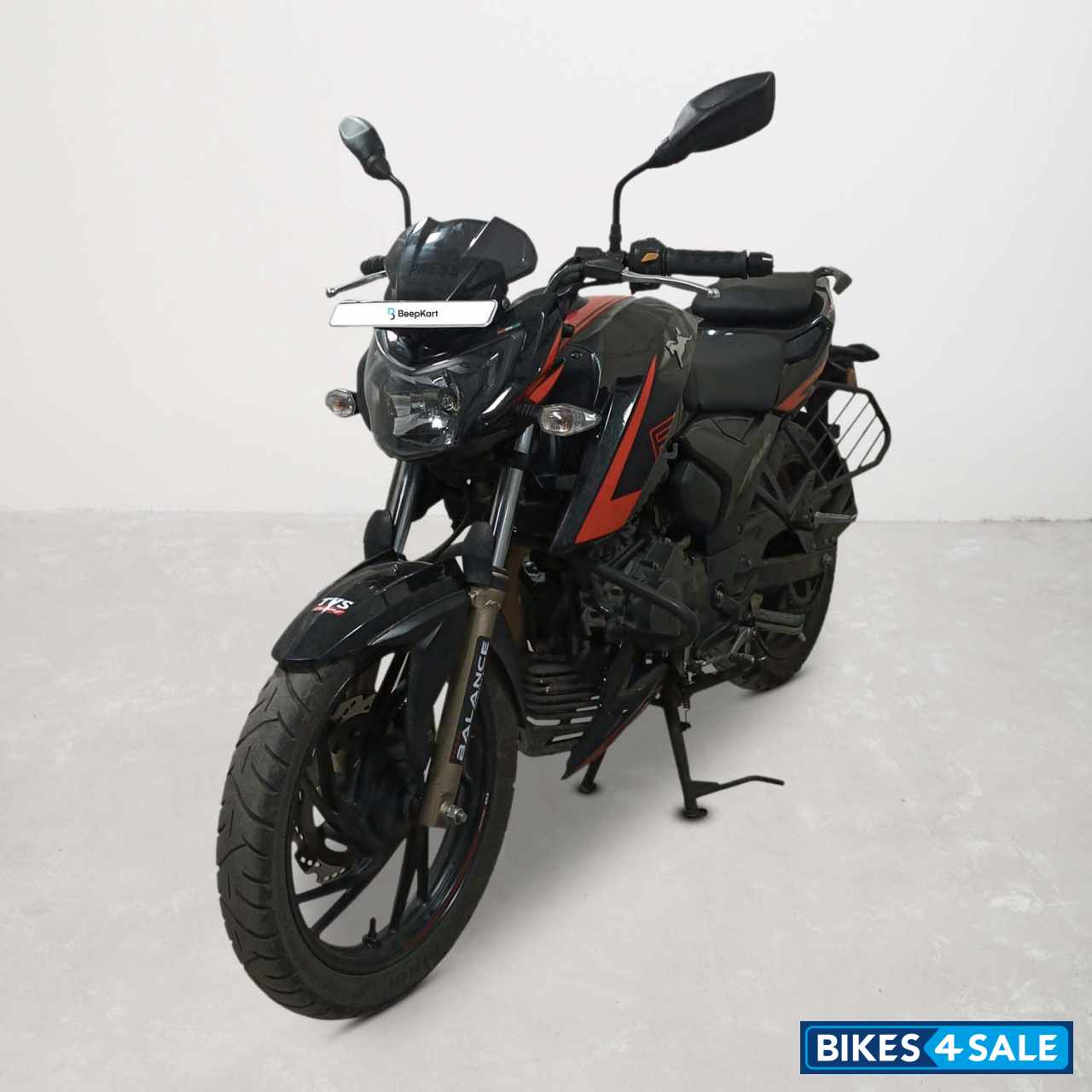 TVS Apache RTR 200 4V